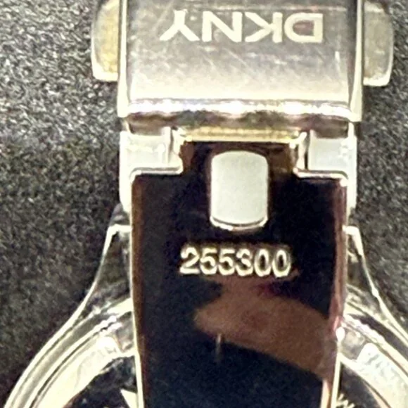 Women's DKNY Ceramic Wrist Watch  (NY4886) w/ Tags Included - Picture 9 of 16